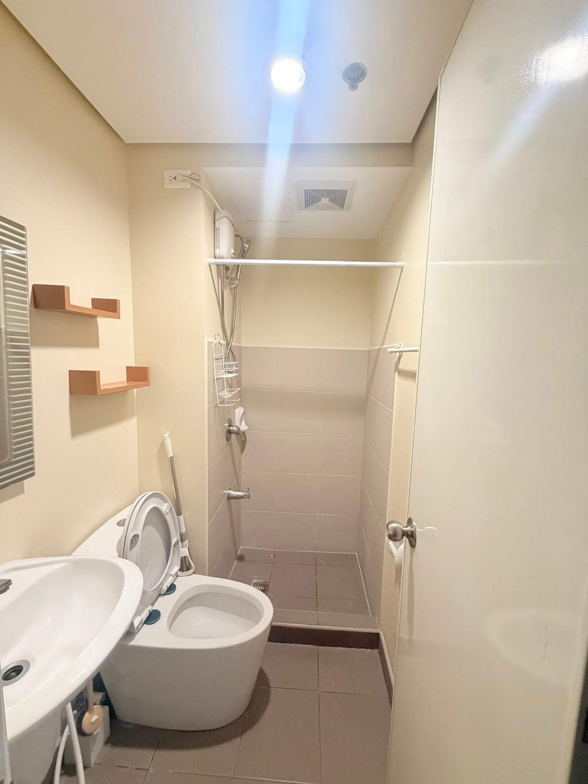 FOR RENT AVIDA IT PARK - photo 5