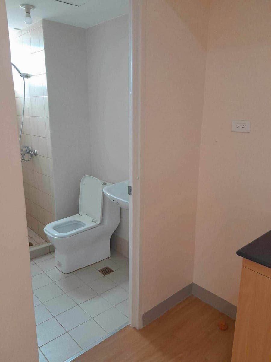 Looking for replacement (Male) Only - photo 5