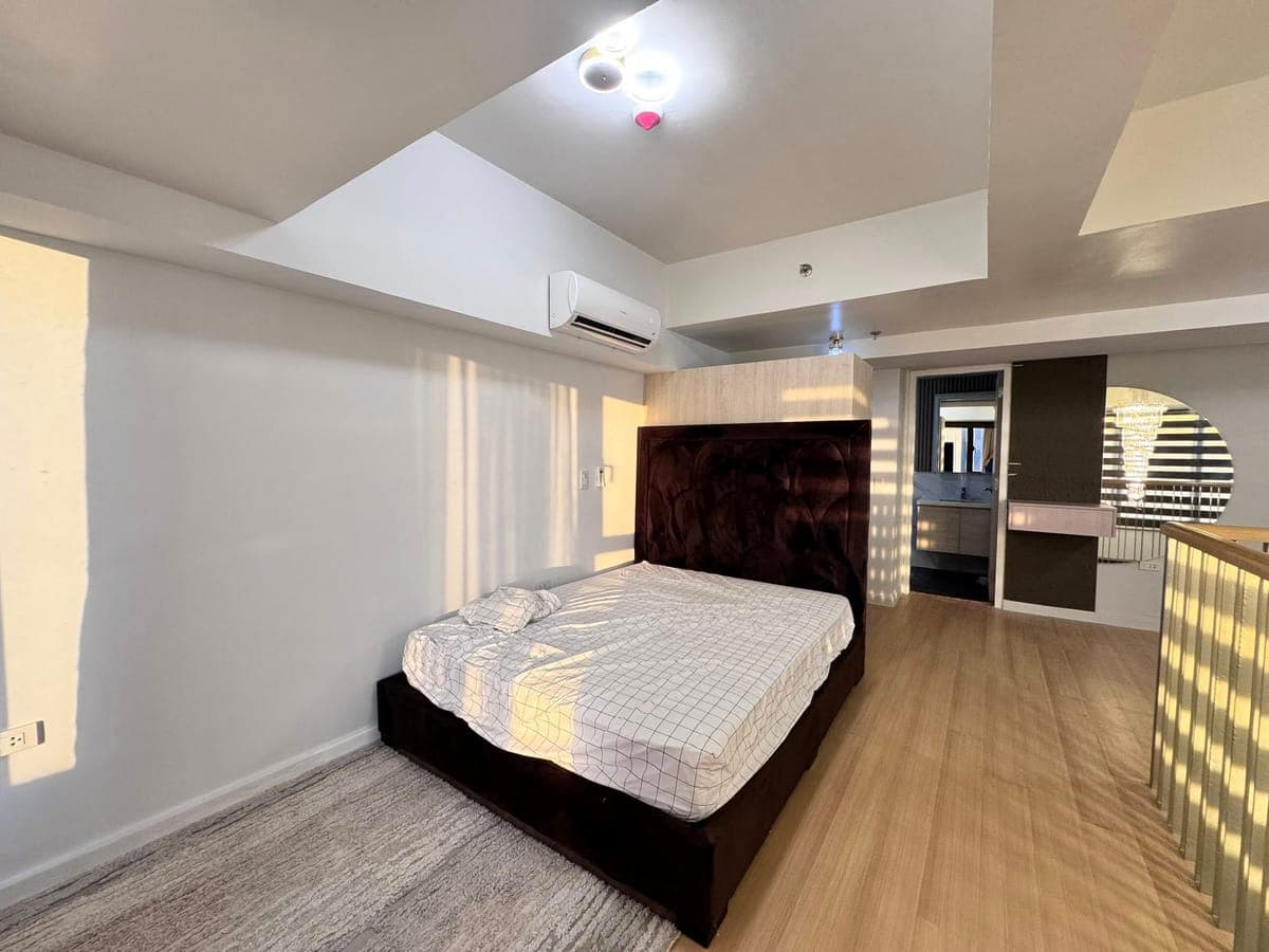 🏢 FOR RENT: Stylish 2-Bedroom Loft at Mandani Bay Suites 🌇 - photo 10
