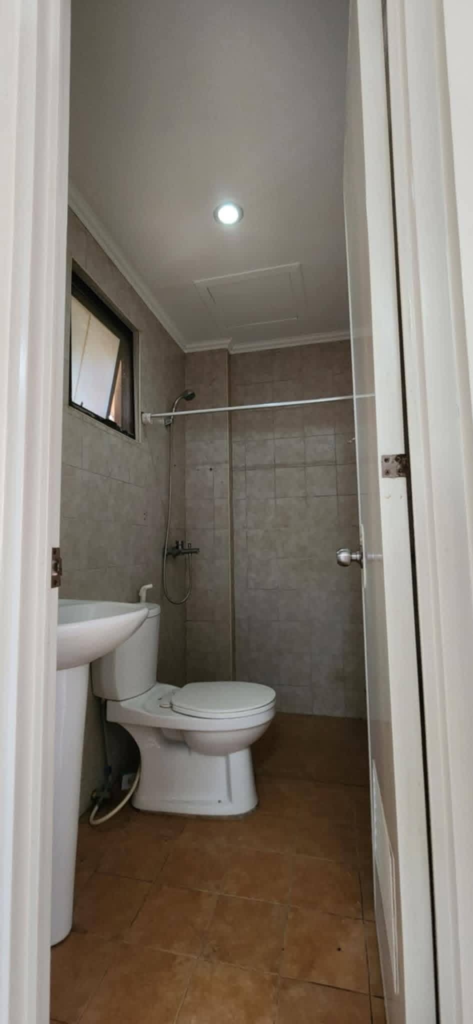 Townhouse for Sale/Rent - photo 3