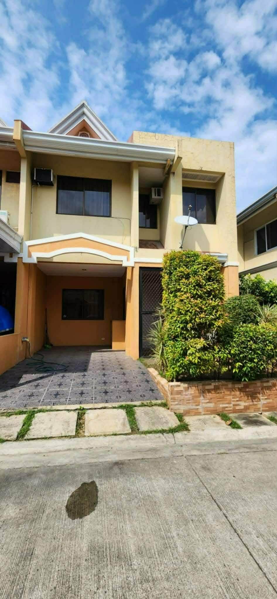 Townhouse for Sale/Rent - photo 5