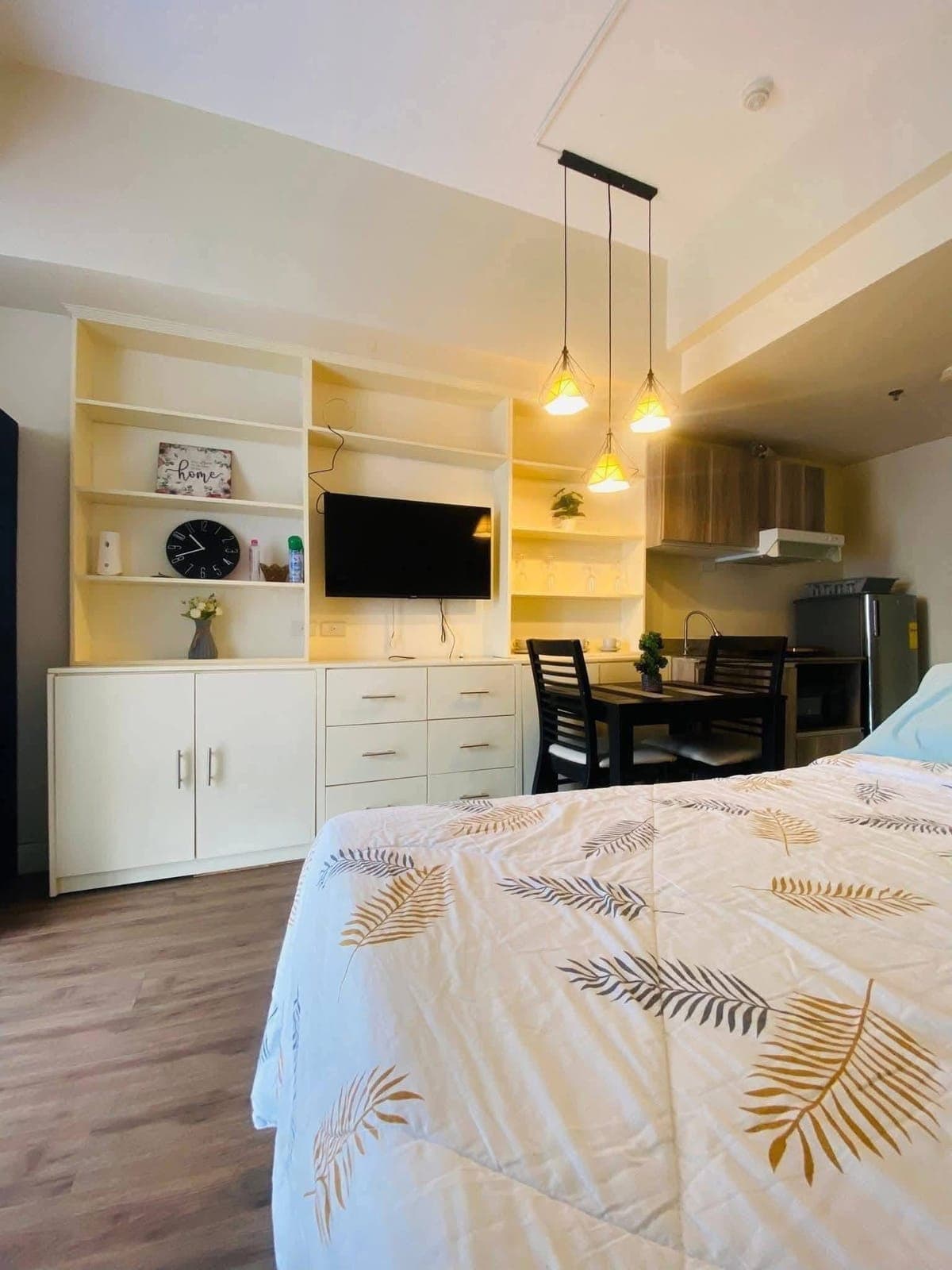 ✨STUDIO UNIT FOR RENT with BALCONY - photo 7