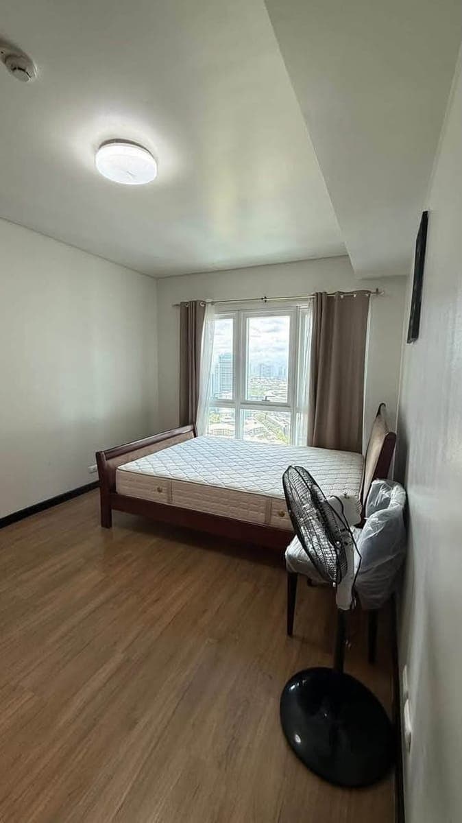 📣3br condo unit with parking in Two Serendra for Rent❗️ - photo 5