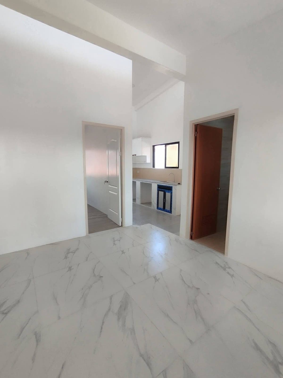 𝐅𝐎𝐑 𝐑𝐄𝐍𝐓!! 18k per month Newly built - photo 4