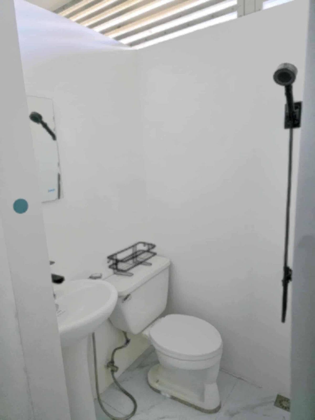 ROOM FOR  RENT 🌱 - photo 3