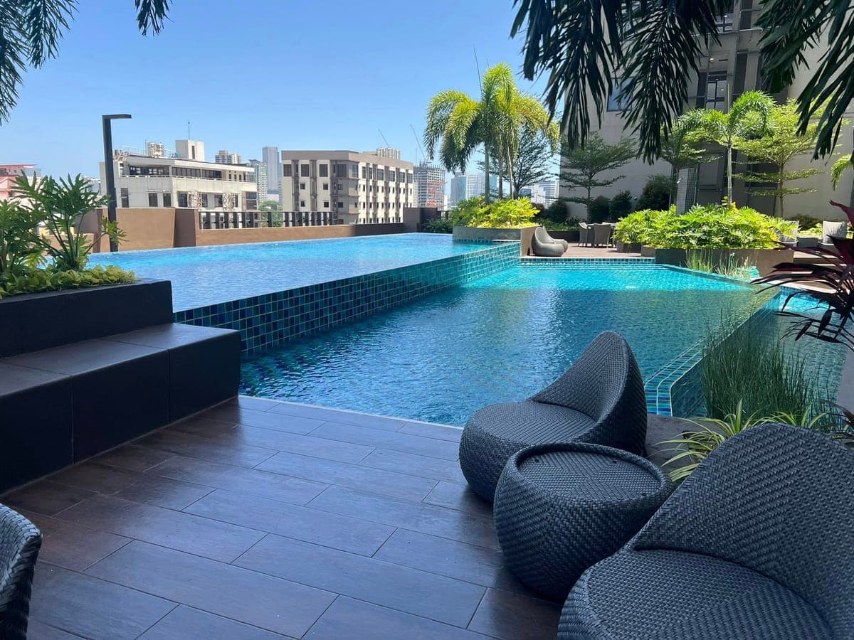 Be the First to rent in the heart of the City - photo 2