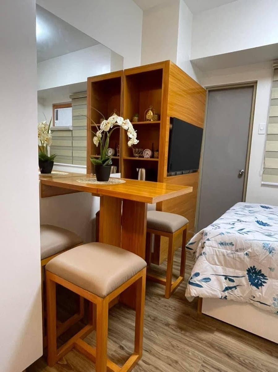 One taft residences - photo 2