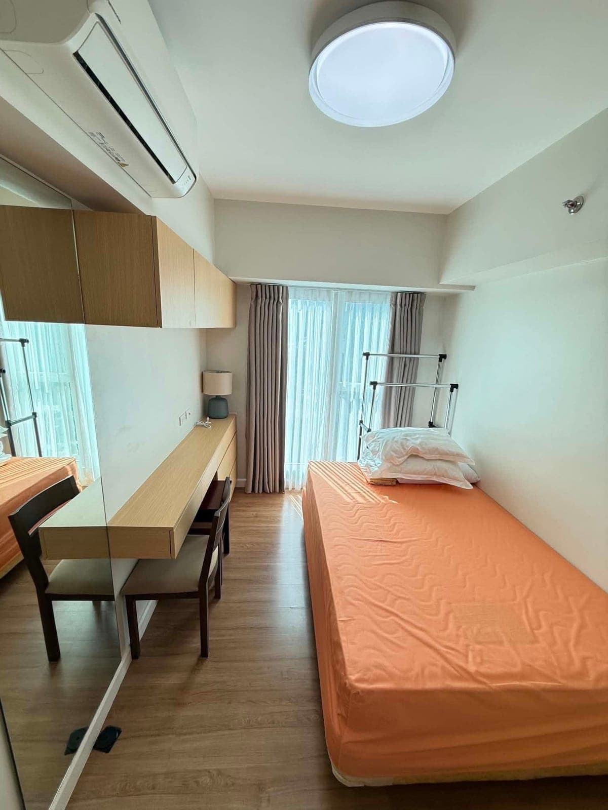 For Rent: 2 Bedroom at Solinea Tower 3 Lazuli - photo 1