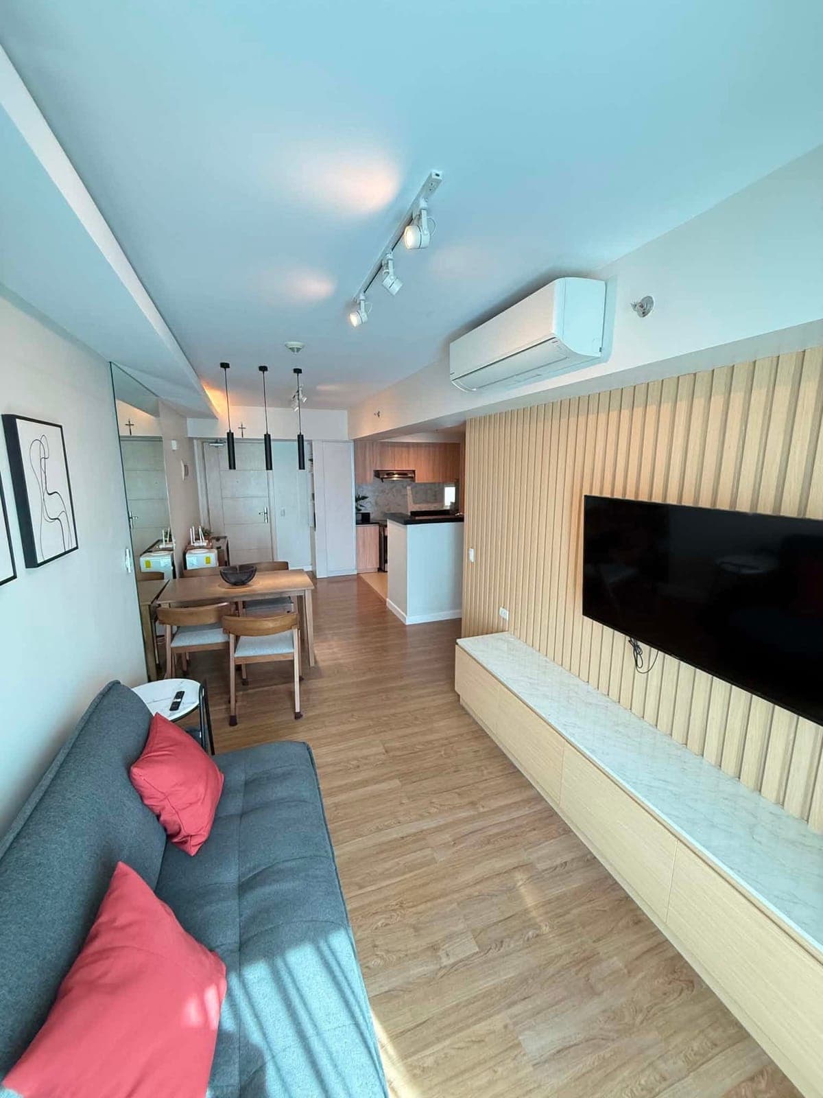 For Rent: 2 Bedroom at Solinea Tower 3 Lazuli - photo 11