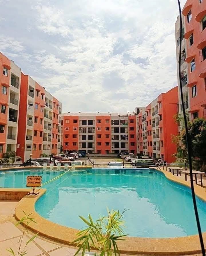 Eyes 👀 here 👇 - photo 11