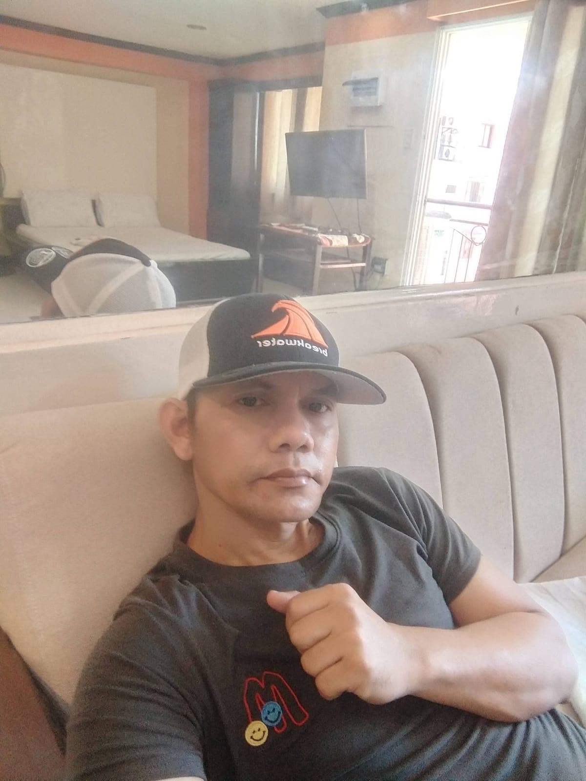 Eyes 👀 here 👇 - photo 15