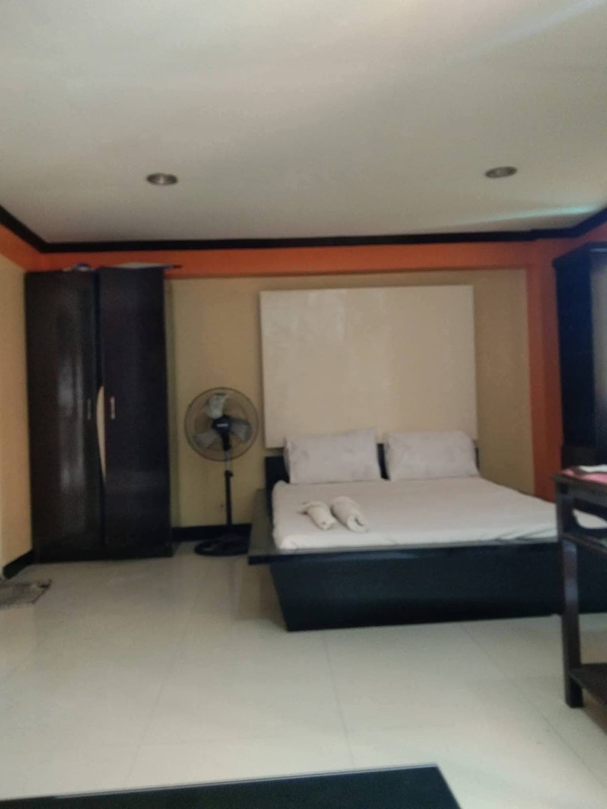 Eyes 👀 here 👇 - photo 5