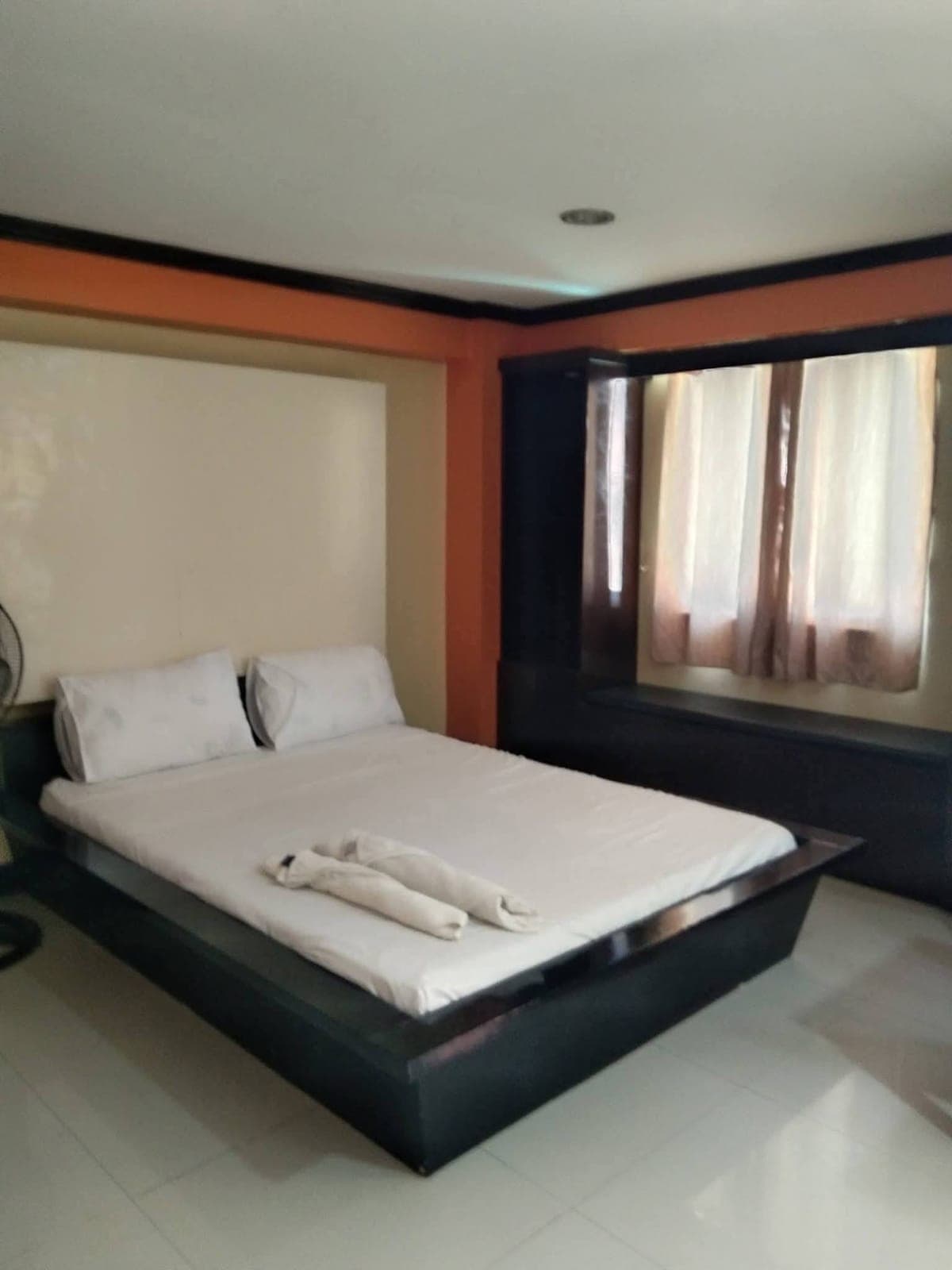 Eyes 👀 here 👇 - photo 6