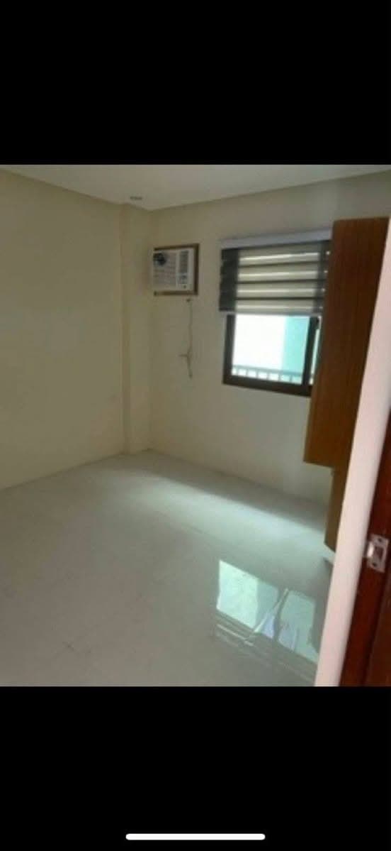 1 BR condo unit along Boni Serrano Ave. Cubao, Q. C. - photo 2