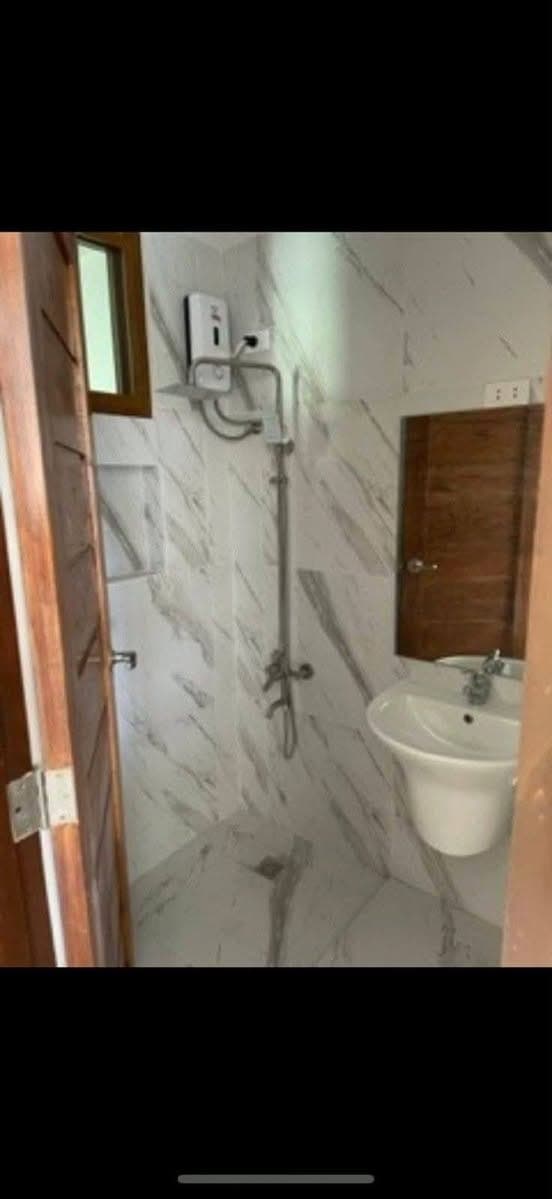 1 BR condo unit along Boni Serrano Ave. Cubao, Q. C. - photo 3