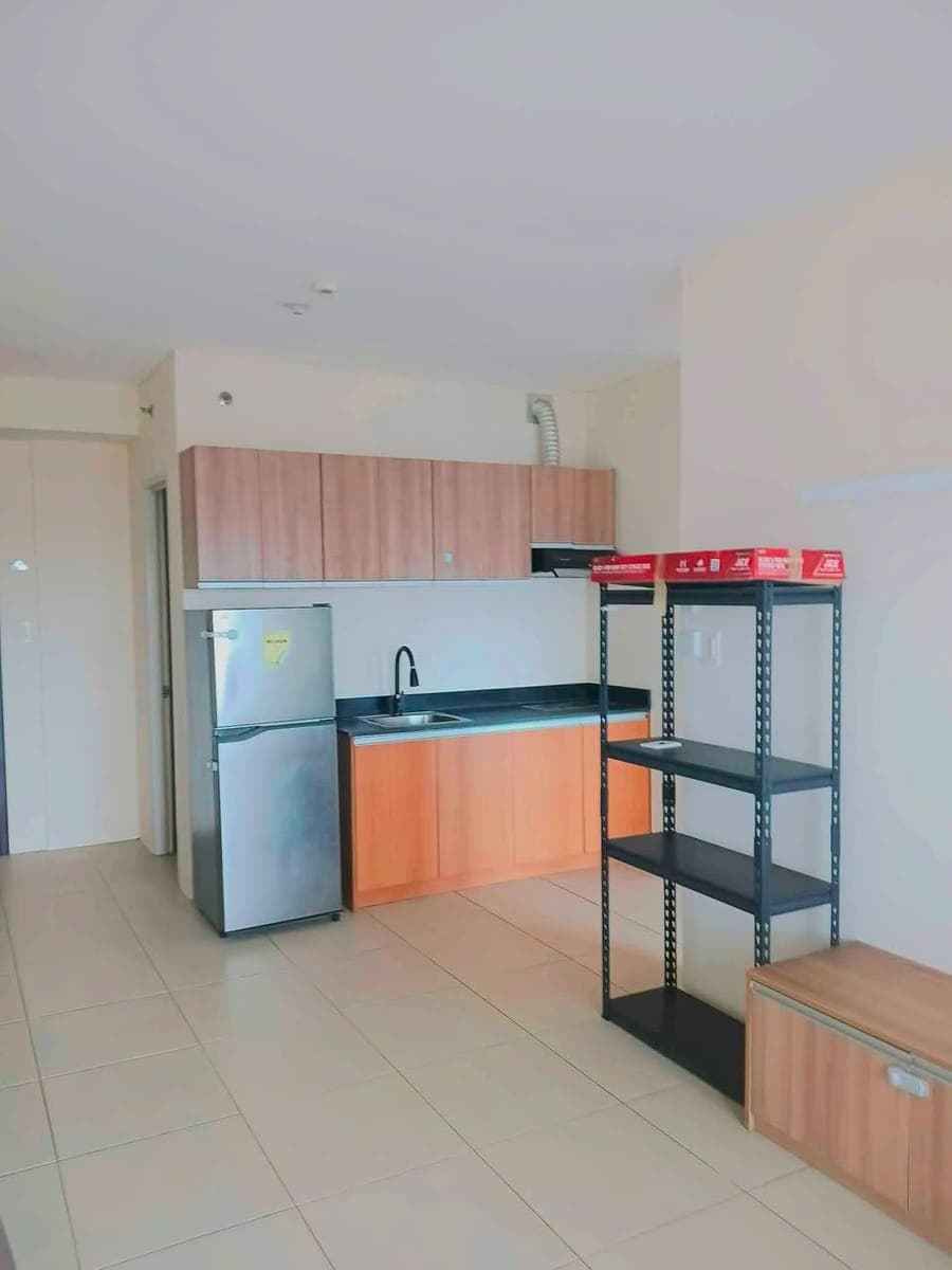 2BR CONDO UNIT FOR RENT - photo 4