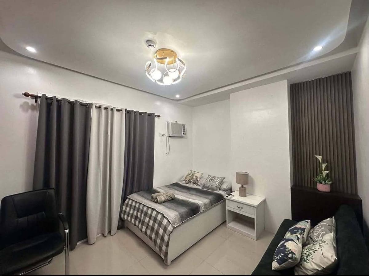 WEST JONES RESIDENCES — Mountain View Unit | 12th Floor - photo 1