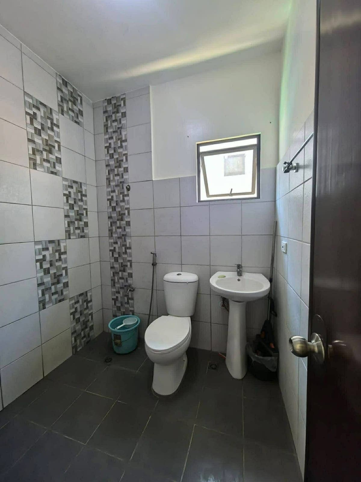 For Rent 3Berdoom House and lot - photo 3