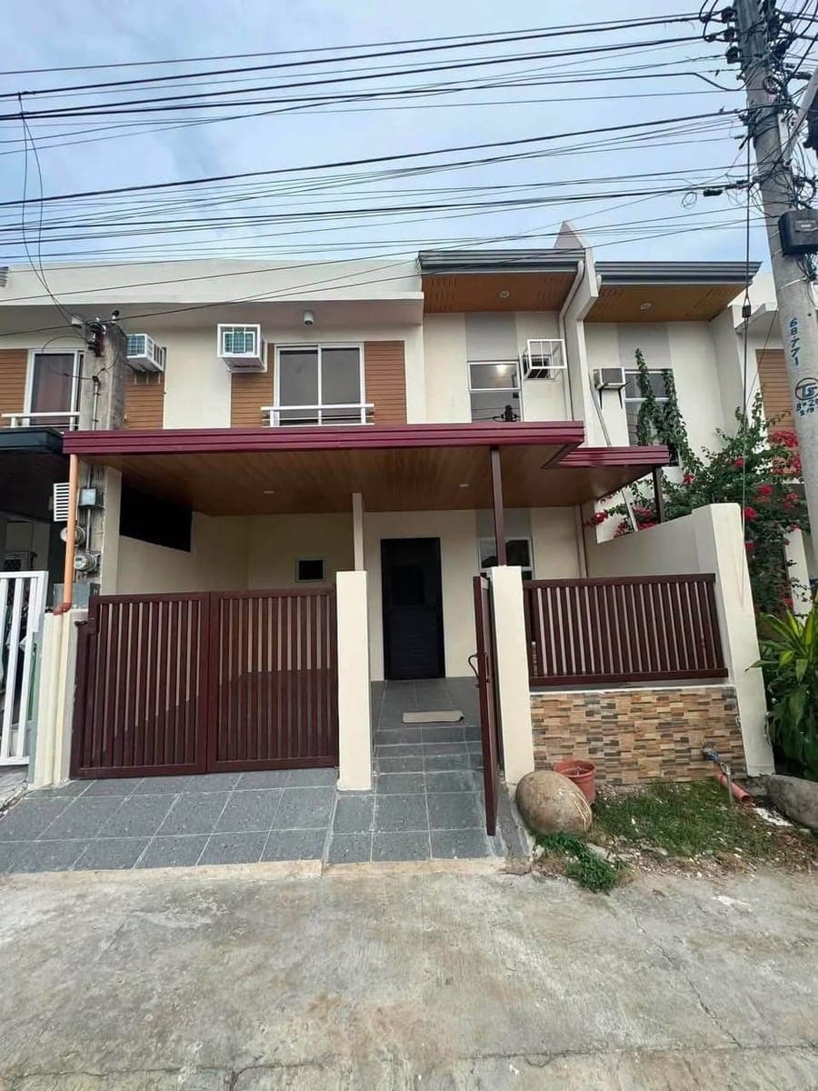 TOWNHOUSE FOR RENT! - photo 1