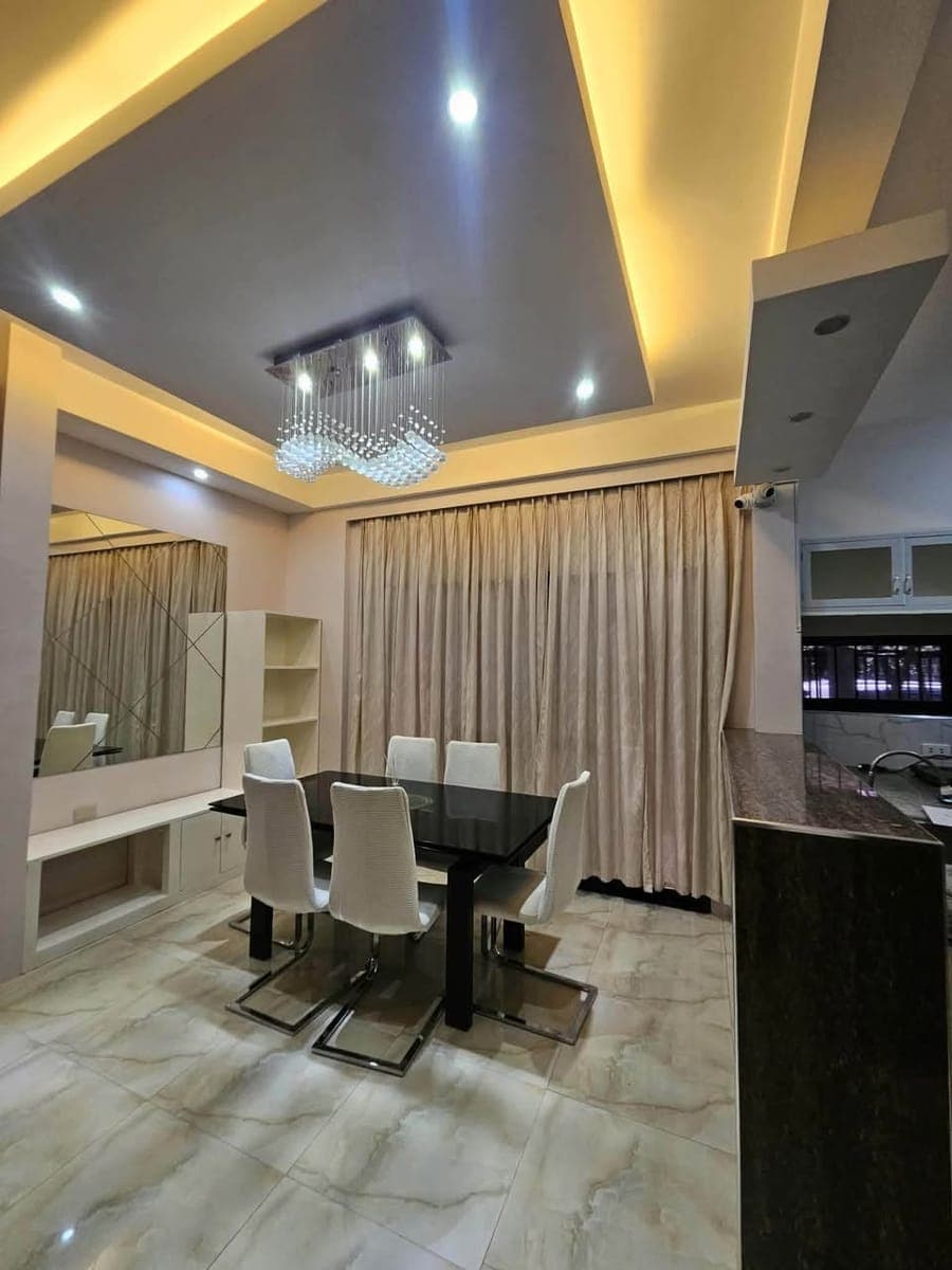 HOUSE FOR RENT – GOLDEN GLOW NORTH 1 CORNER - photo 4