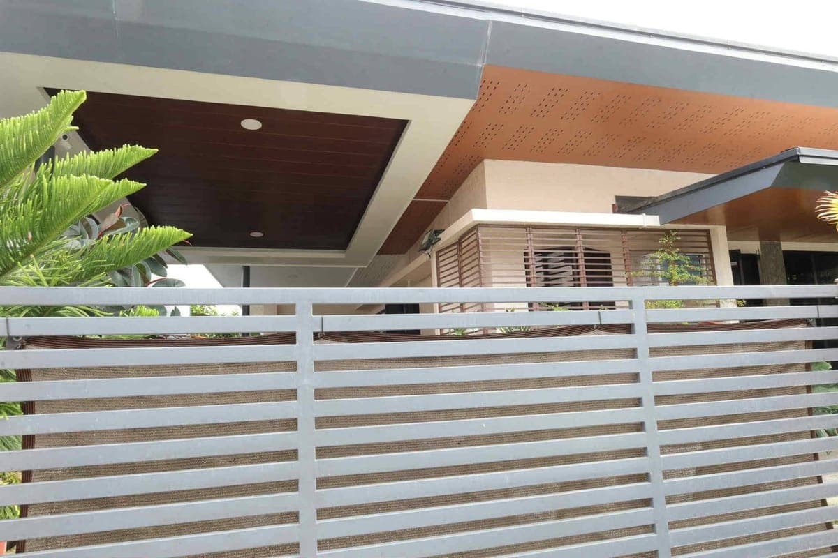 FLOOD FREE‼️FOR SALE OR RENT - photo 6