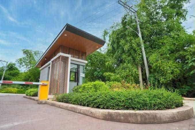 FLOOD FREE‼️FOR SALE OR RENT - photo 10