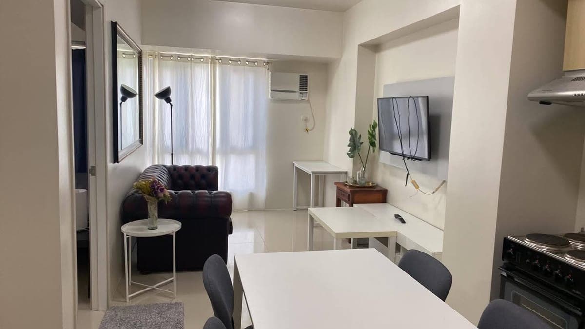 FOR RENT – The Montane - photo 2