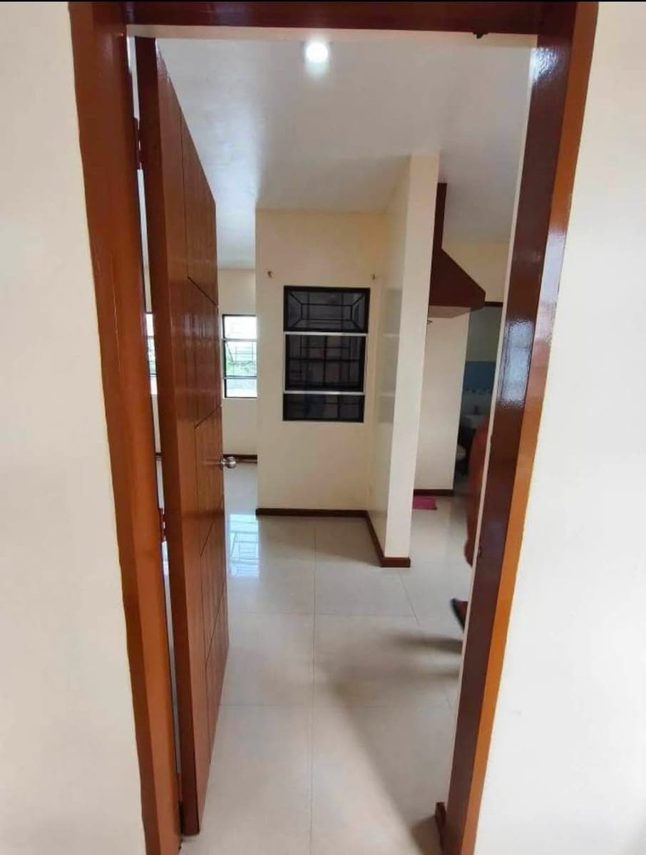 Studio-Type Apartment for Rent Near BGC/Ayala (with Car Parking) - photo 5