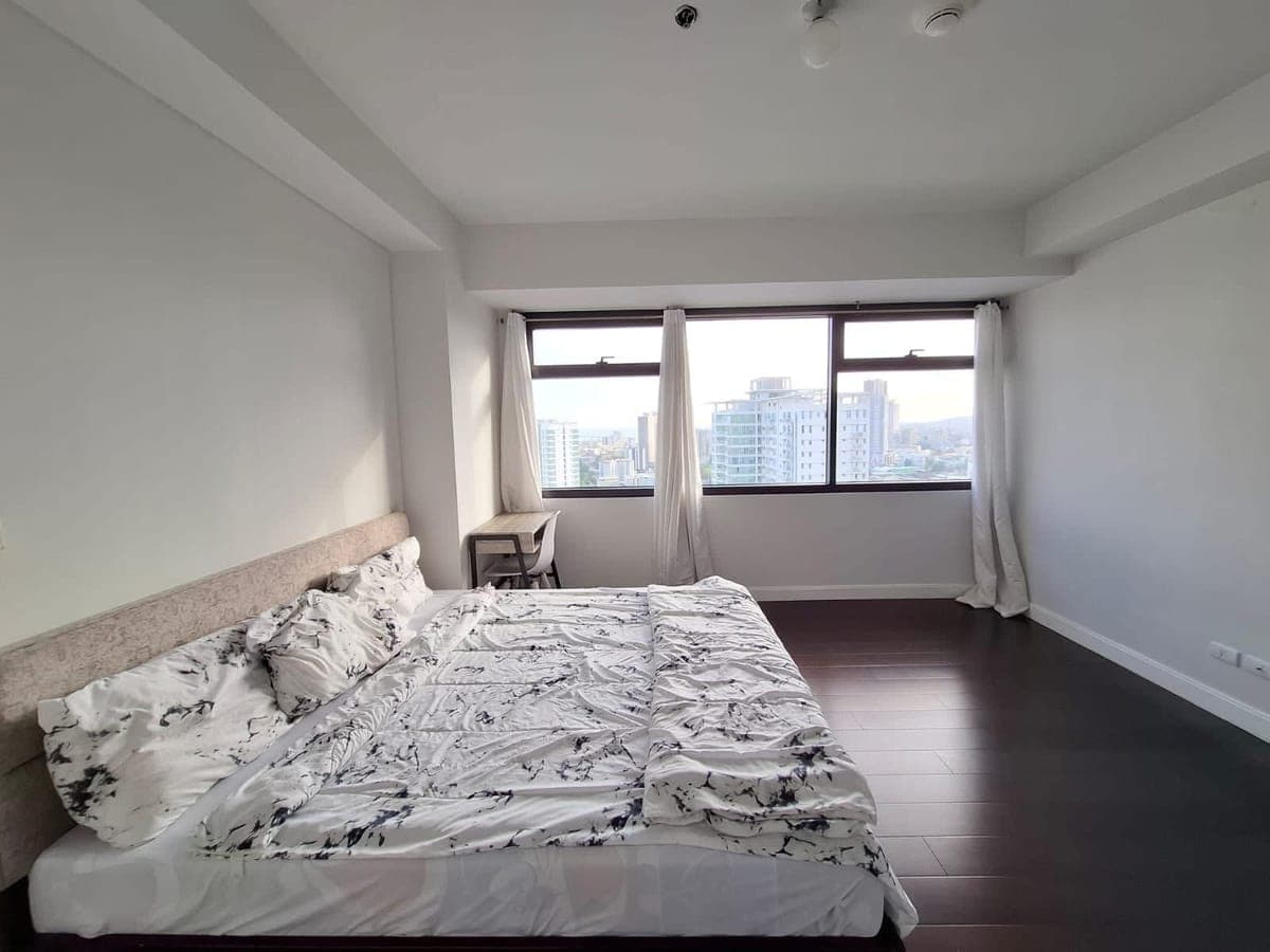 FOR RENT: Fully furnished 1-Bedroom unit at The Alcoves Ayala‼️ - photo 1