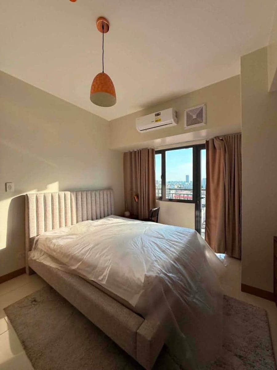 FOR RENT: Fully Furnished 2-Bedroom Condo in Red Residences, Makati - photo 3