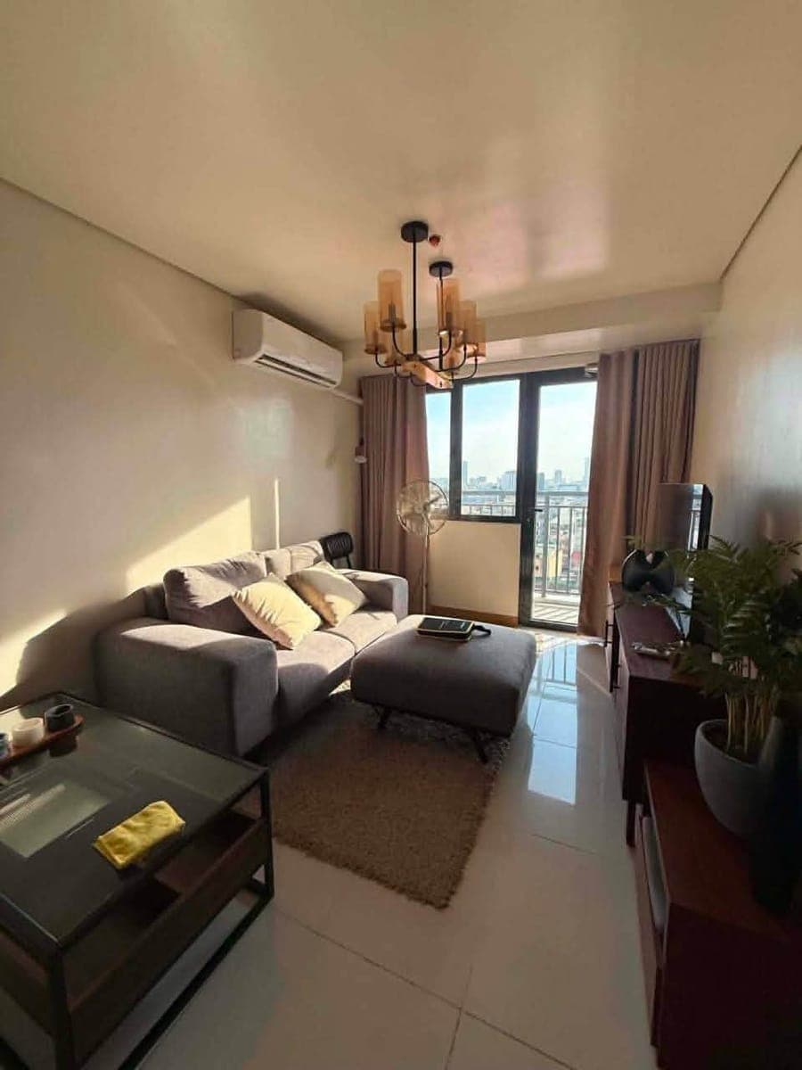 FOR RENT: Fully Furnished 2-Bedroom Condo in Red Residences, Makati - photo 4