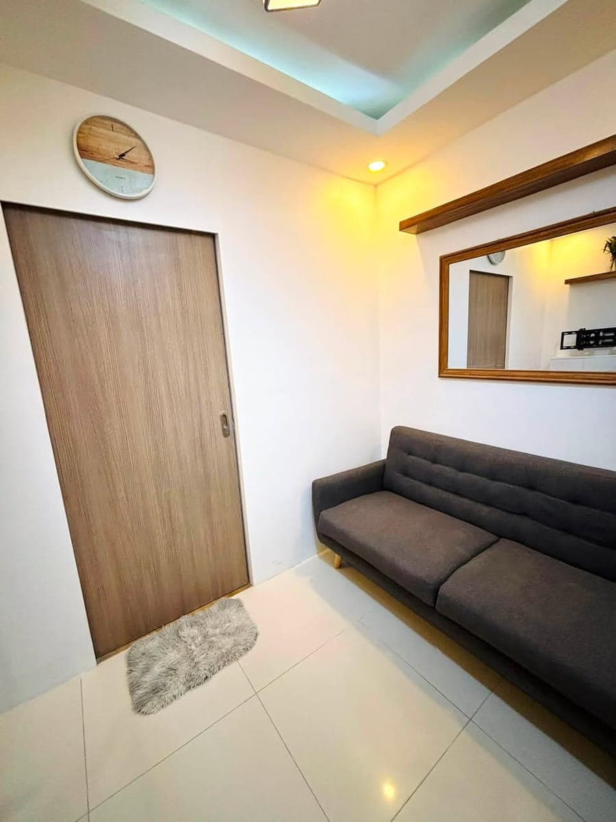 FOR LONG TERM RENT: 1BR Fully Furnished Unit at Victoria De Morato, QC. - photo 3
