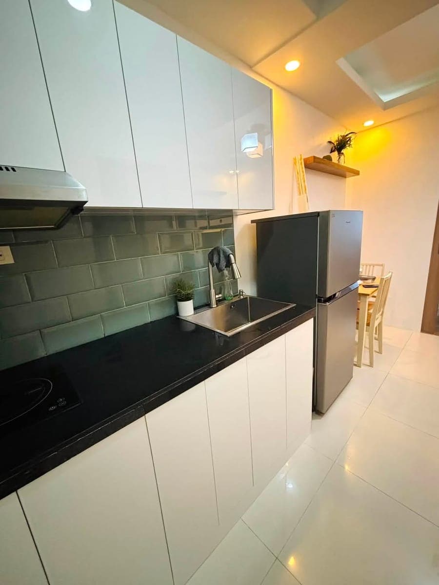 FOR LONG TERM RENT: 1BR Fully Furnished Unit at Victoria De Morato, QC. - photo 4
