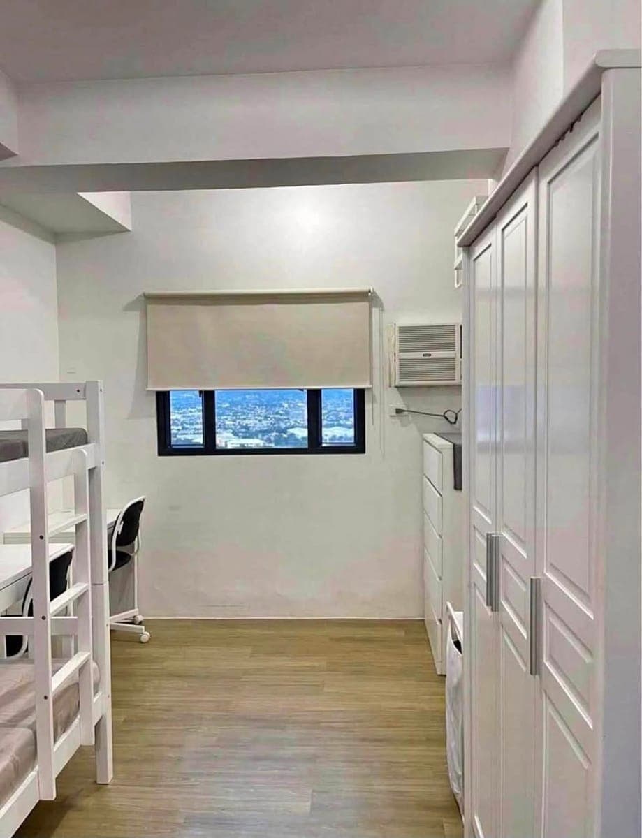 FOR RENT: ₱20,000/month. - Inclusive condo dues - photo 5