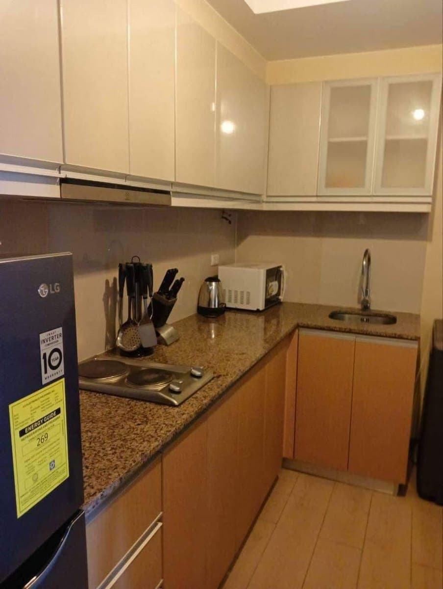 Fully Furnished Studio Unit in Venice Residence, Mckinley Hills, Taguig City - photo 5