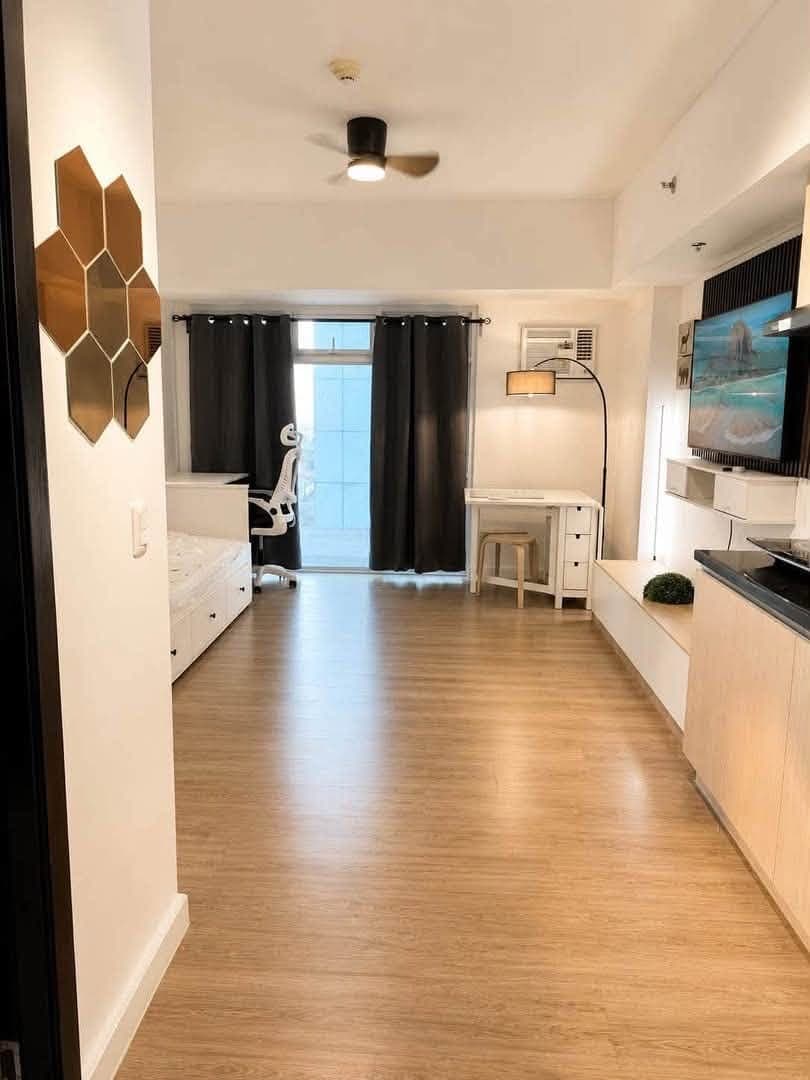 FOR RENT : THE VERANDA STUDIO UNIT - photo 1