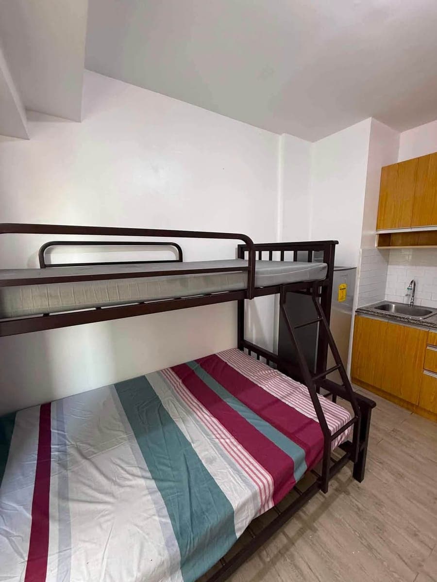 Studio Condo Unit for Rent - photo 1