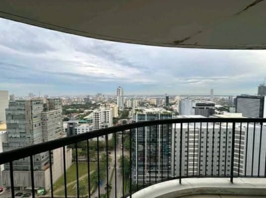 3br with balcony In calyx centre it park for 75,000 - photo 1