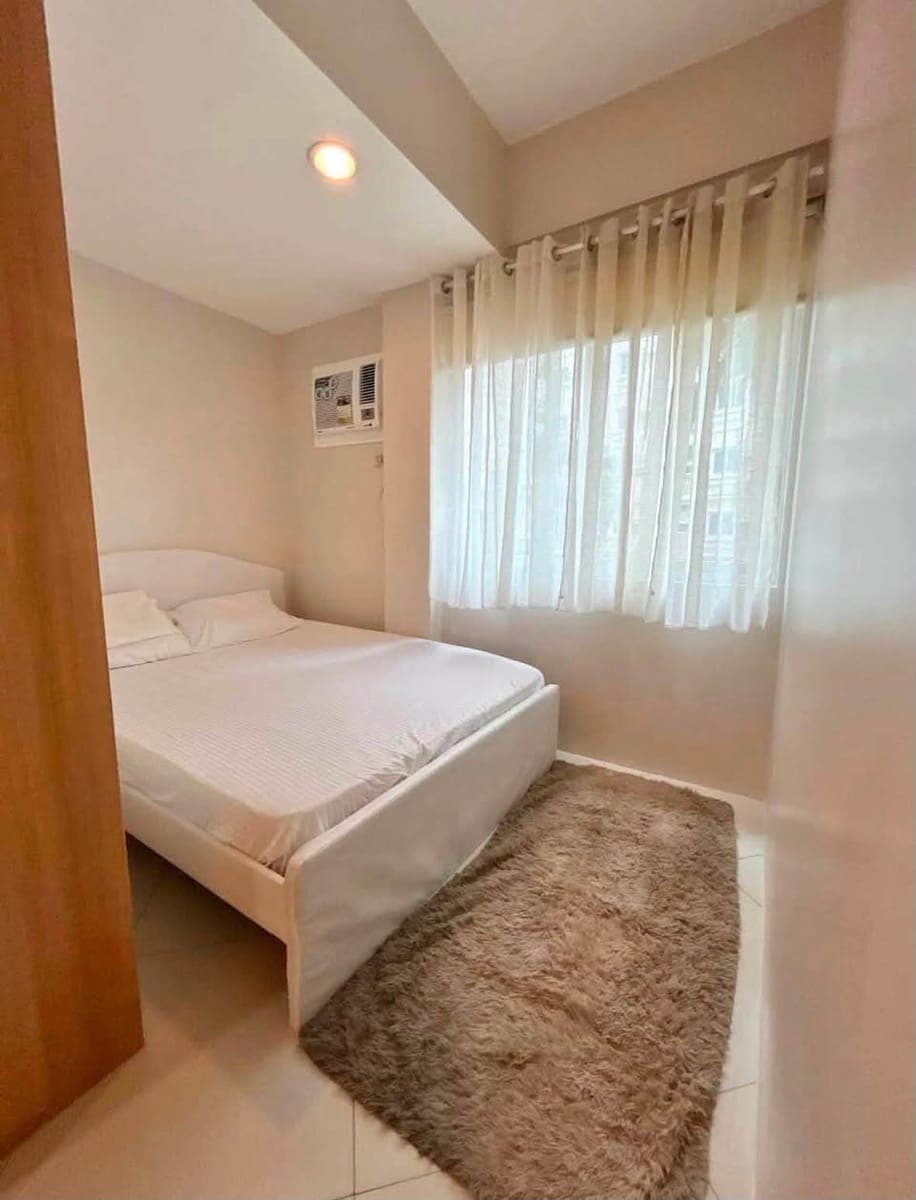 Studio unit with 27sqm | Fully Furnished - photo 3
