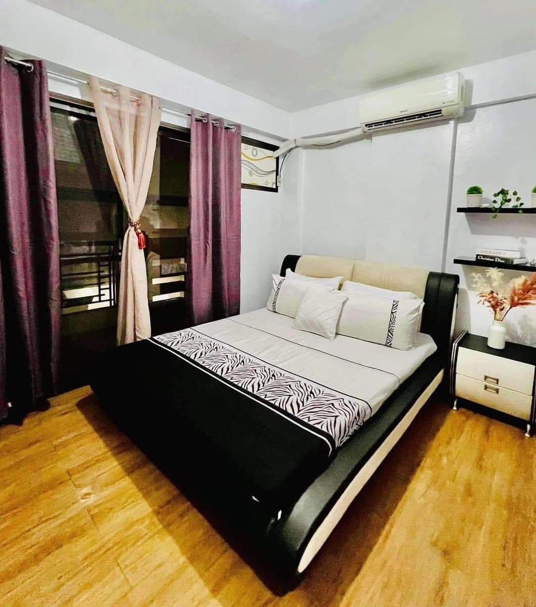 Owner here . For sale / for rent  fully furnished 3 bedrooms condo , two bathrooms ( master with own... - photo 2