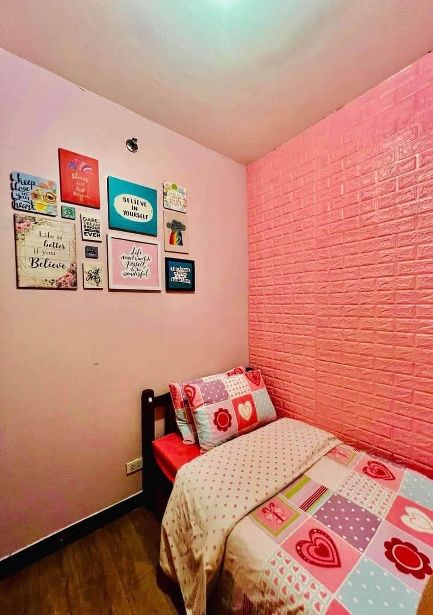 Owner here . For sale / for rent  fully furnished 3 bedrooms condo , two bathrooms ( master with own... - photo 3