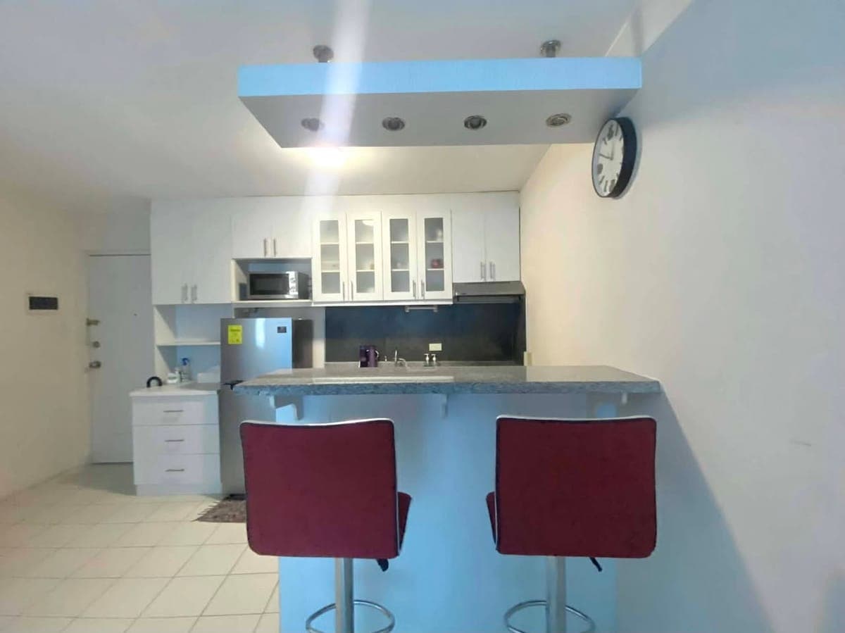 Grand Tower 2.manila condo for rent or for sale with parking or without , near dlsu - photo 1