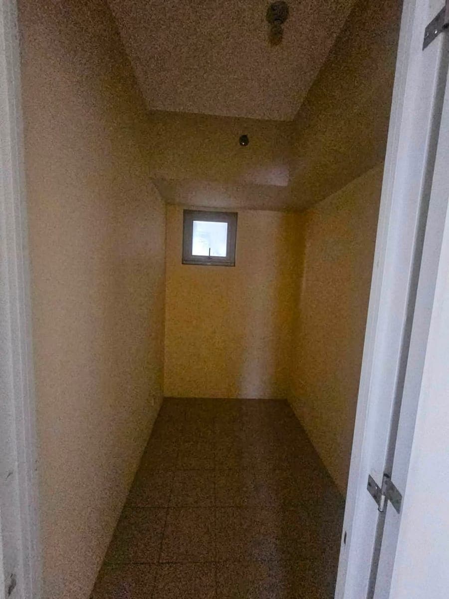 🏙️ FOR LEASE – 2BR + Utility Room - photo 2