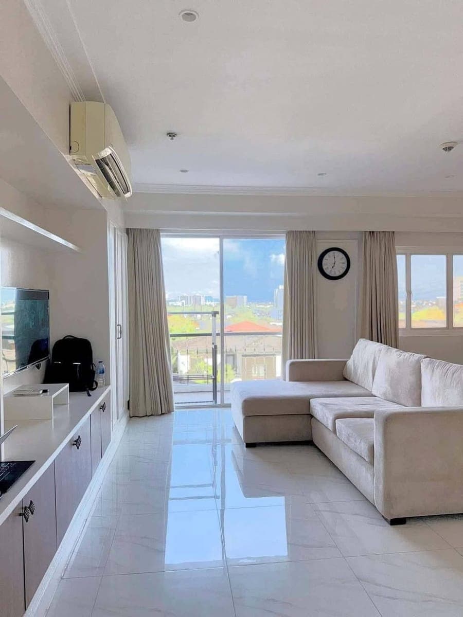 McKinley Hill Garden Villas for Rent - photo 1