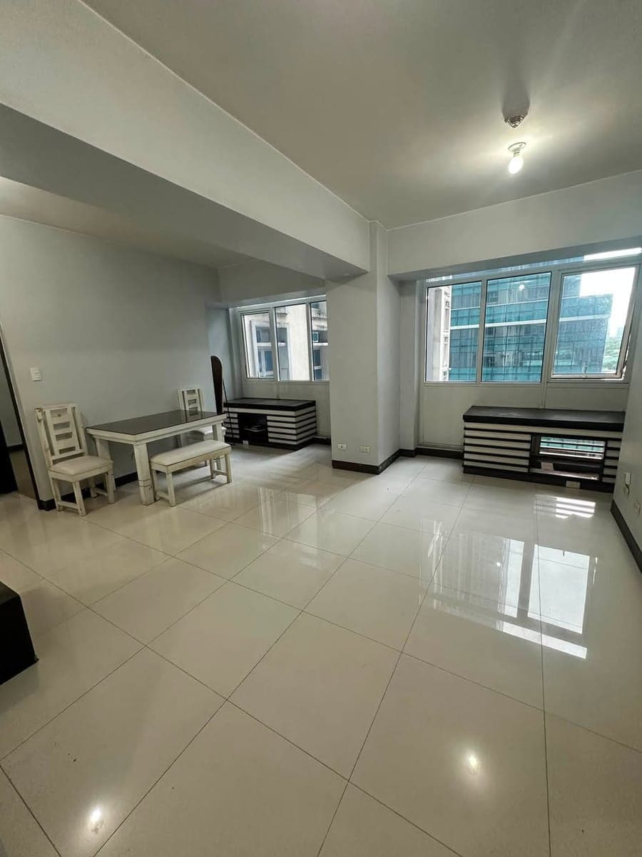 Eastwood City Condo for rent - photo 2