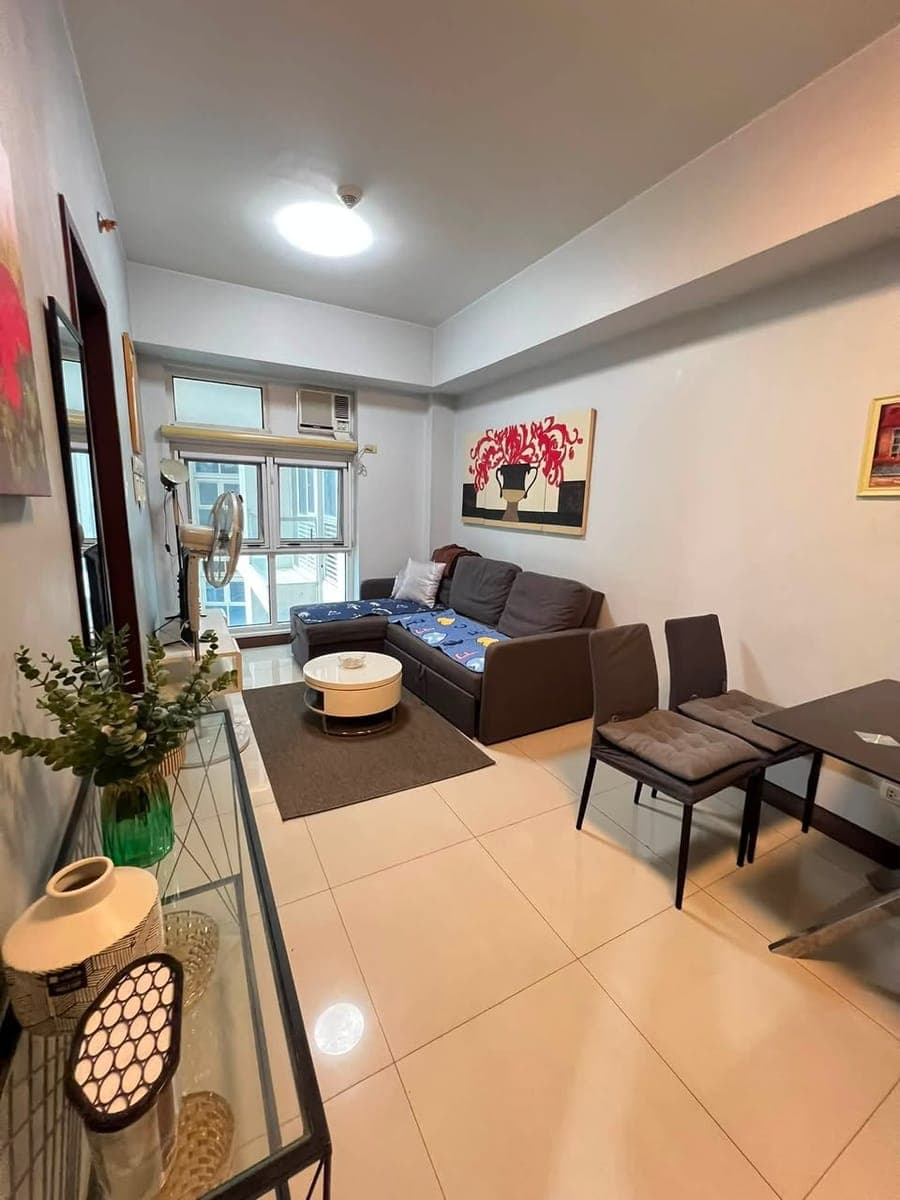 Eastwood City Condo for rent - photo 4