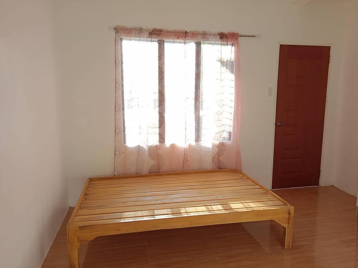 Looking for a safe, clean, and comfortable place to stay near the city? - photo 3