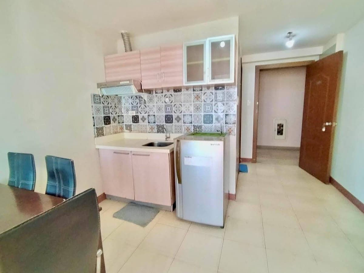 FOR RENT 16k ONE BEDROOM UNIT - photo 4