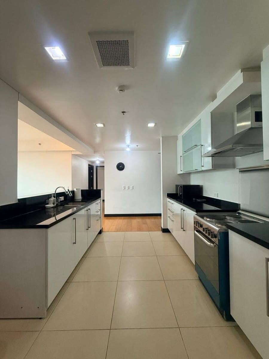 For lease: - photo 1