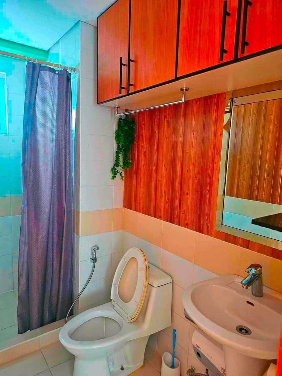 FOR LEASE: Fully furnished  1 Bedroom unit at Trion Tower 2, BGC - photo 4